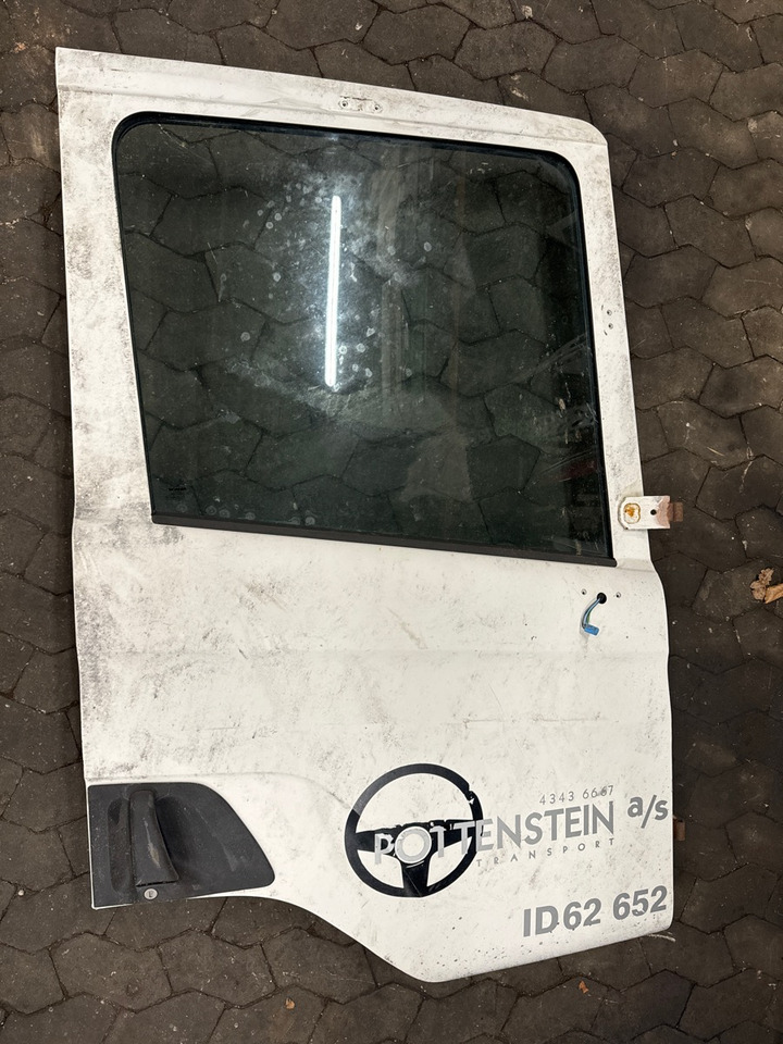 SCANIA P SERIE RIGHT DOOR 1384420 - Кабина и интерьер для Грузовиков: фото 1 SCANIA P SERIE RIGHT DOOR 1384420 - Кабина и интерьер для Грузовиков: фото 1
