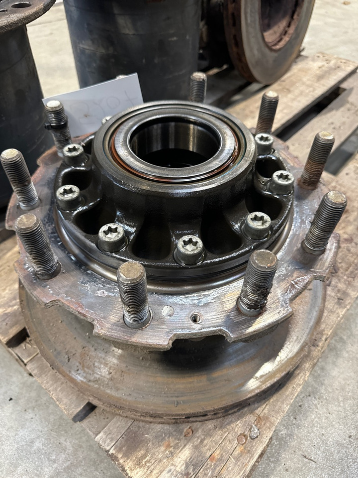 SCANIA REAR HUB // 1946274 - Ступица для Грузовиков: фото 1 SCANIA REAR HUB // 1946274 - Ступица для Грузовиков: фото 1