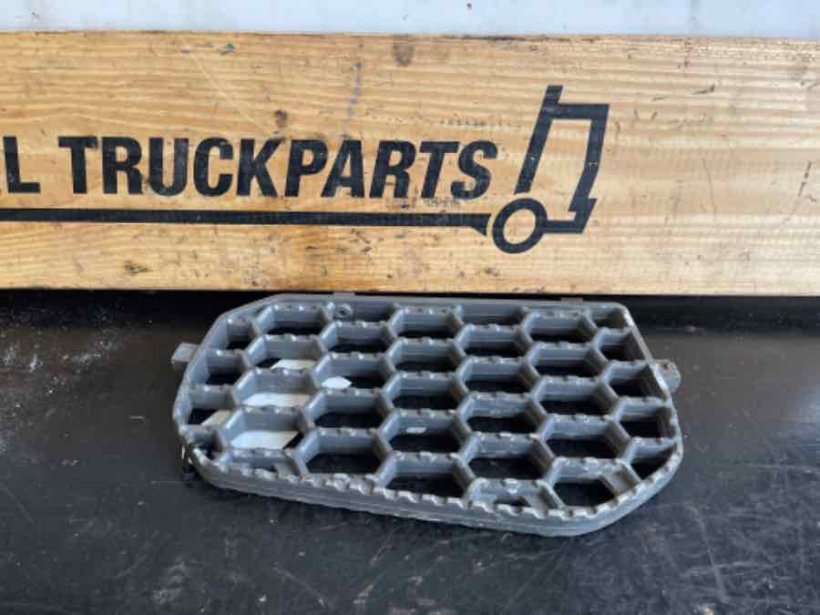 SCANIA STEP PLATE 2226746 - Кабина и интерьер для Грузовиков: фото 1 SCANIA STEP PLATE 2226746 - Кабина и интерьер для Грузовиков: фото 1