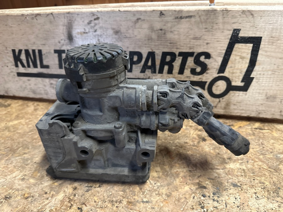 SCANIA VALVE PBC 2642702 - Тормозной клапан для Грузовиков: фото 1 SCANIA VALVE PBC 2642702 - Тормозной клапан для Грузовиков: фото 1