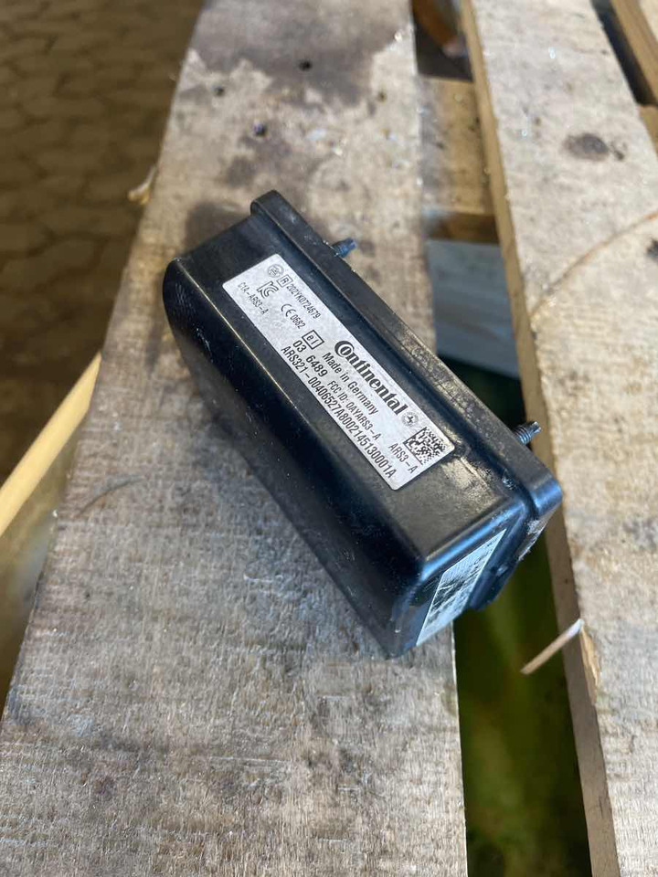 SETRA / MERCEDES DISTANCE SENSOR A0004461649 - Сенсор для Автобусов: фото 1 SETRA / MERCEDES DISTANCE SENSOR A0004461649 - Сенсор для Автобусов: фото 1