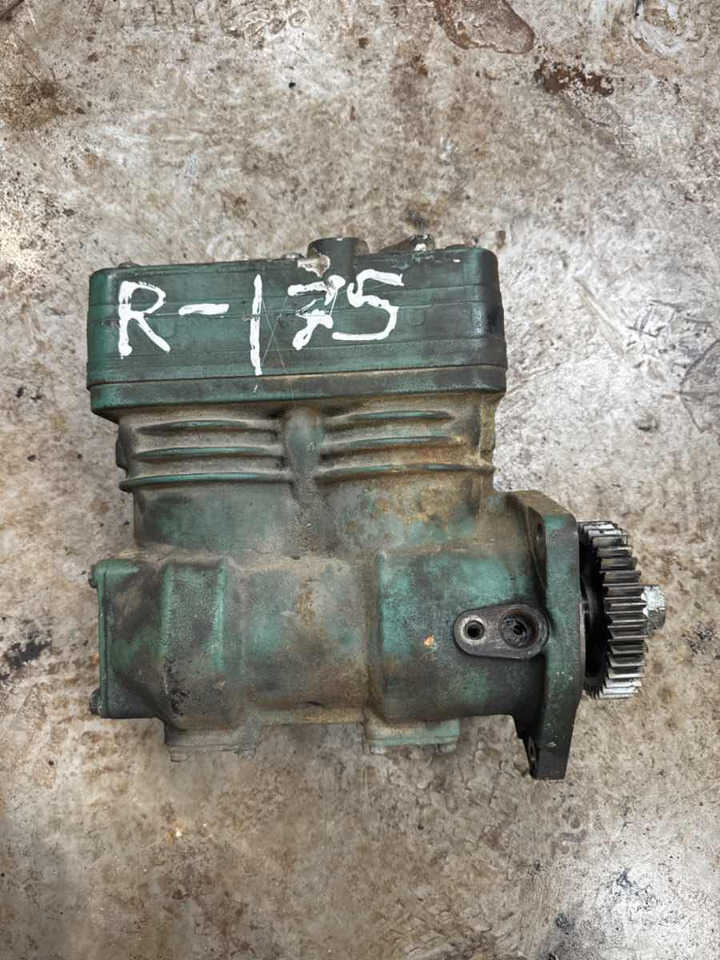 VOLVO COMPRESSOR 22011866 - Двигатель и запчасти для Грузовиков: фото 1 VOLVO COMPRESSOR 22011866 - Двигатель и запчасти для Грузовиков: фото 1