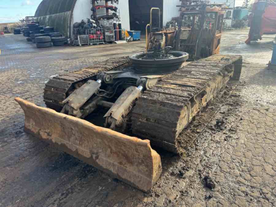 VOLVO CONSTRUCTION EXCAVATOR ECR145 UNDERCARRIAGE - Запчасти ходовой части для Гусеничных экскаваторов: фото 1 VOLVO CONSTRUCTION EXCAVATOR ECR145 UNDERCARRIAGE - Запчасти ходовой части для Гусеничных экскаваторов: фото 1