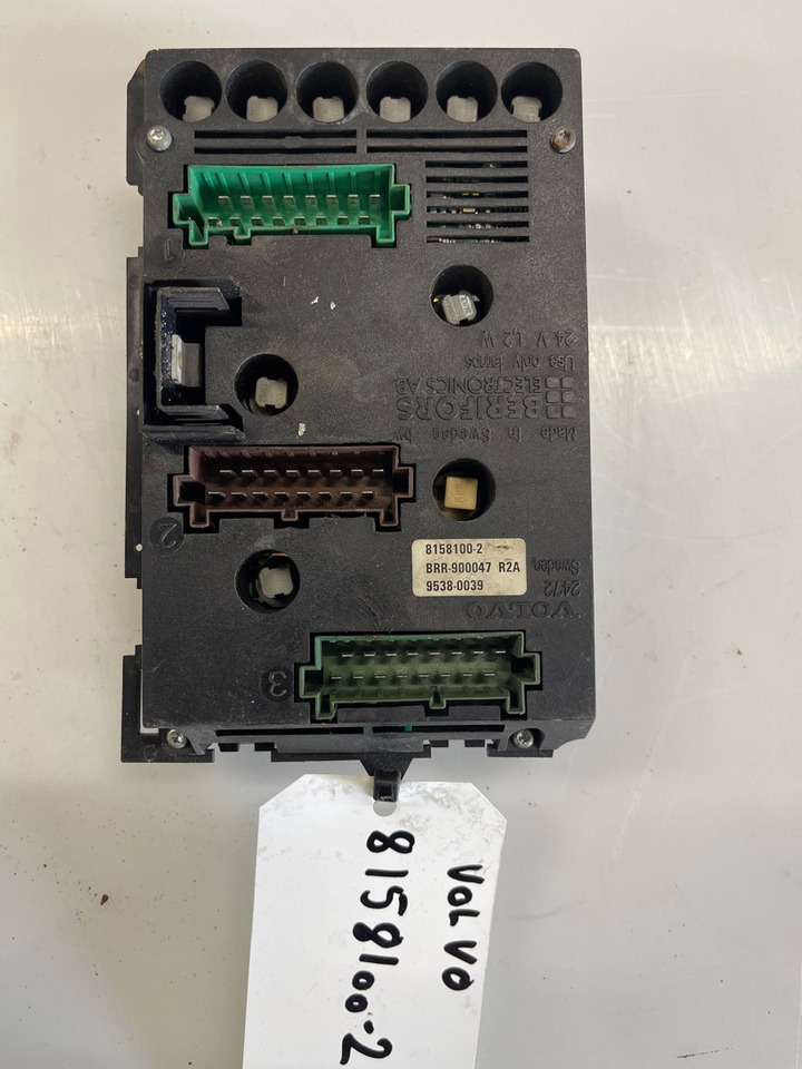 VOLVO DISPLAY 8158100-2 - Приборная панель для Грузовиков: фото 1