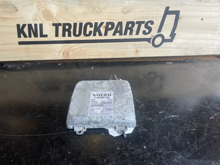 VOLVO ECU DYNAFLEET 21065688 - Электрическая система для Грузовиков: фото 1