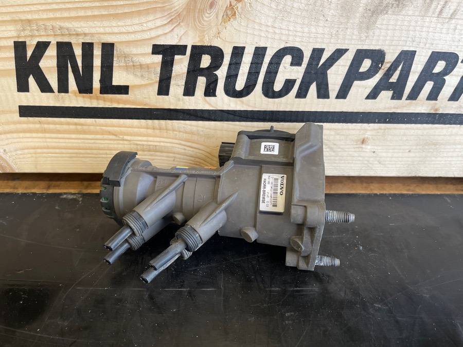 VOLVO FOOT BRAKE MODULE 21114973 - Тормозной клапан для Грузовиков: фото 1