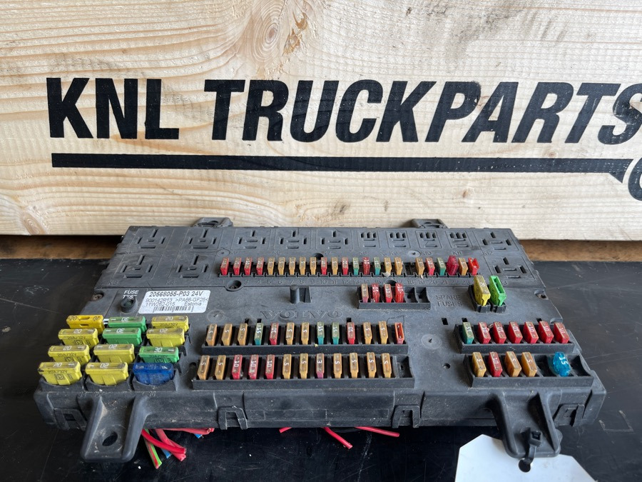 VOLVO FUSE AND RELAY CENTRE 20568055 - Электрическая система для Грузовиков: фото 1