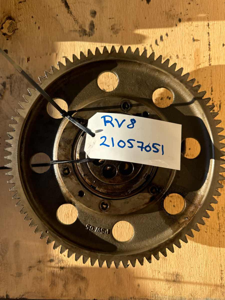 VOLVO GEAR 21057051 - Двигатель и запчасти для Грузовиков: фото 1