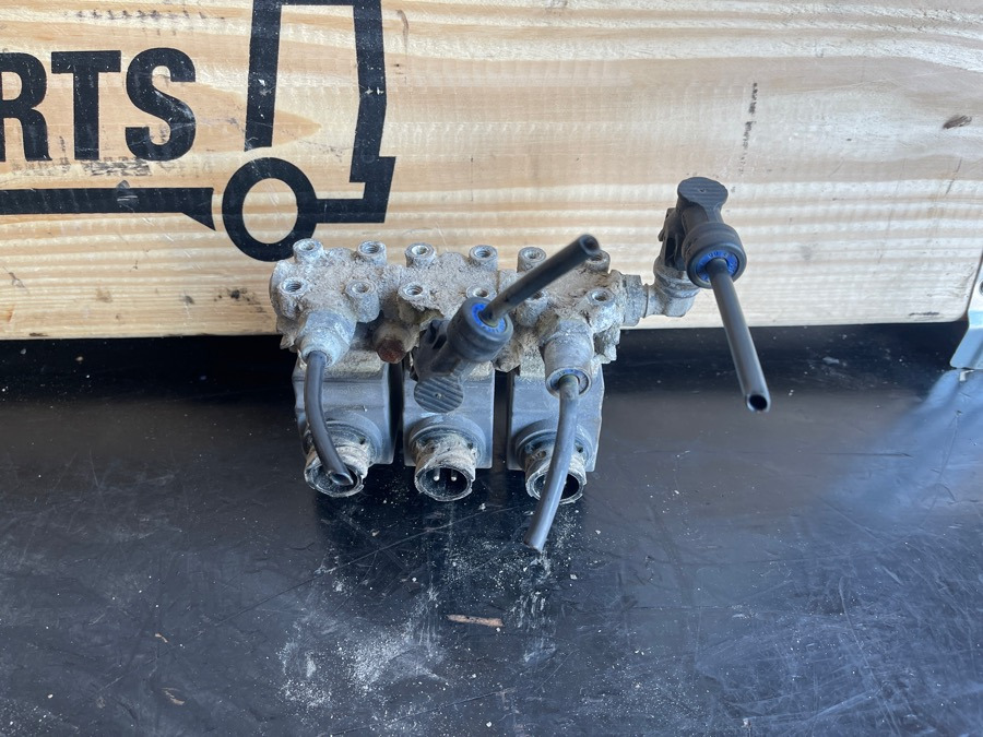 VOLVO VALVE 1078316 / 9041025 - Тормозной клапан для Грузовиков: фото 1