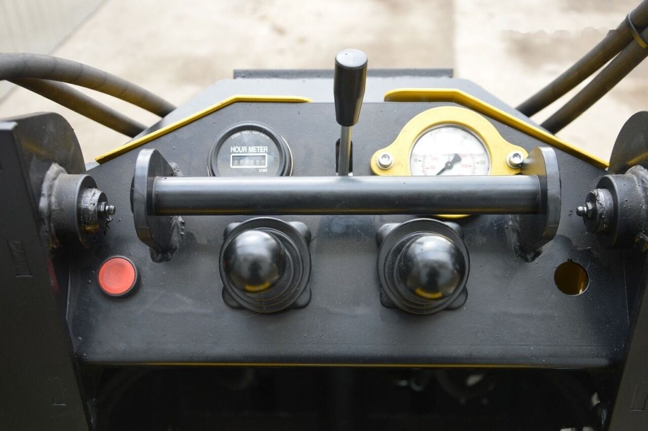 Tur Poland Mini Loader TUR N 520 Mini Hoflader Kompaktlader Briggs&Stratton в лизинг Tur Poland Mini Loader TUR N 520 Mini Hoflader Kompaktlader Briggs&Stratton: фото 28