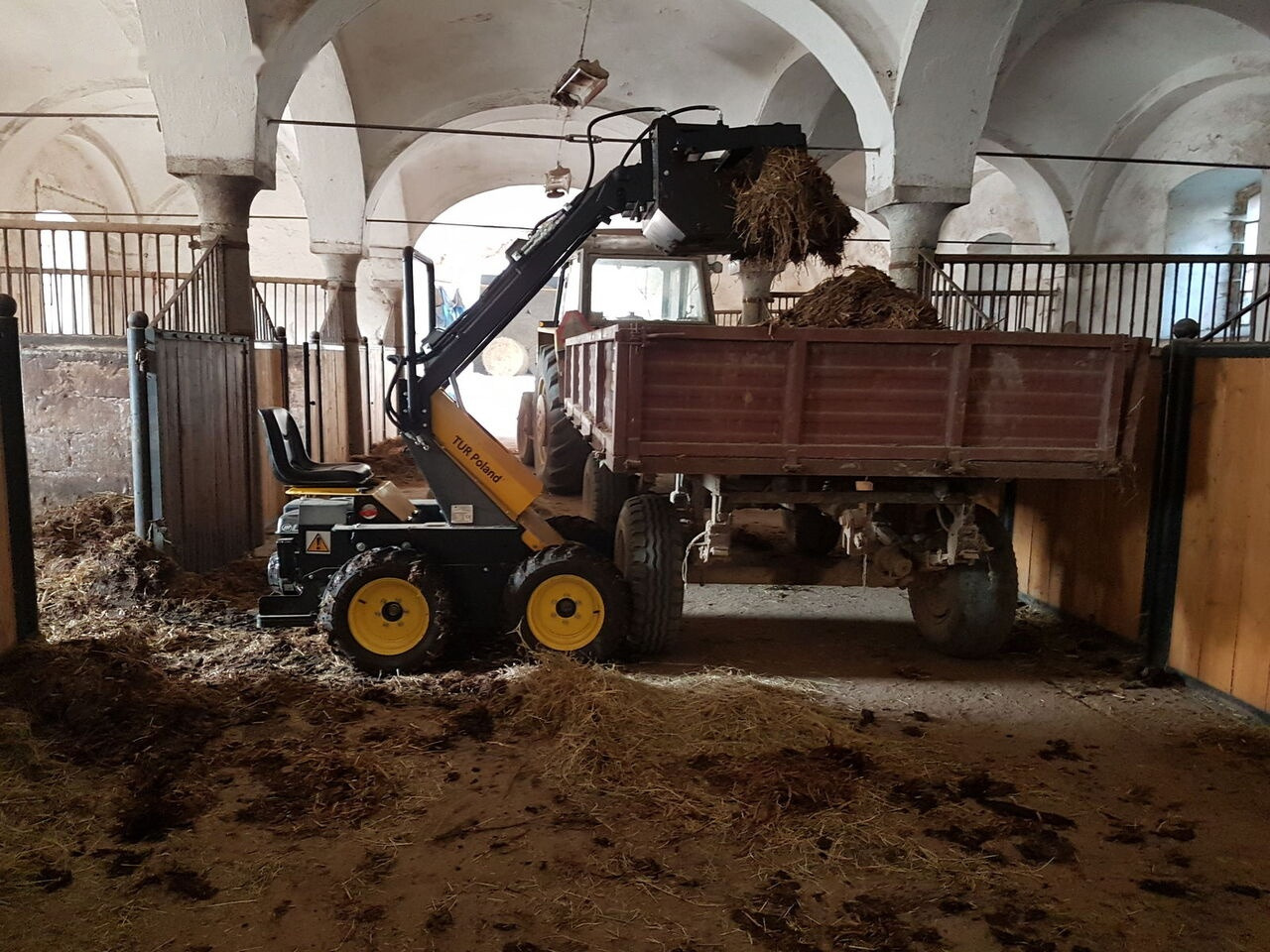Tur Poland Mini Loader TUR N 520 Mini Hoflader Kompaktlader Briggs&Stratton в лизинг Tur Poland Mini Loader TUR N 520 Mini Hoflader Kompaktlader Briggs&Stratton: фото 7