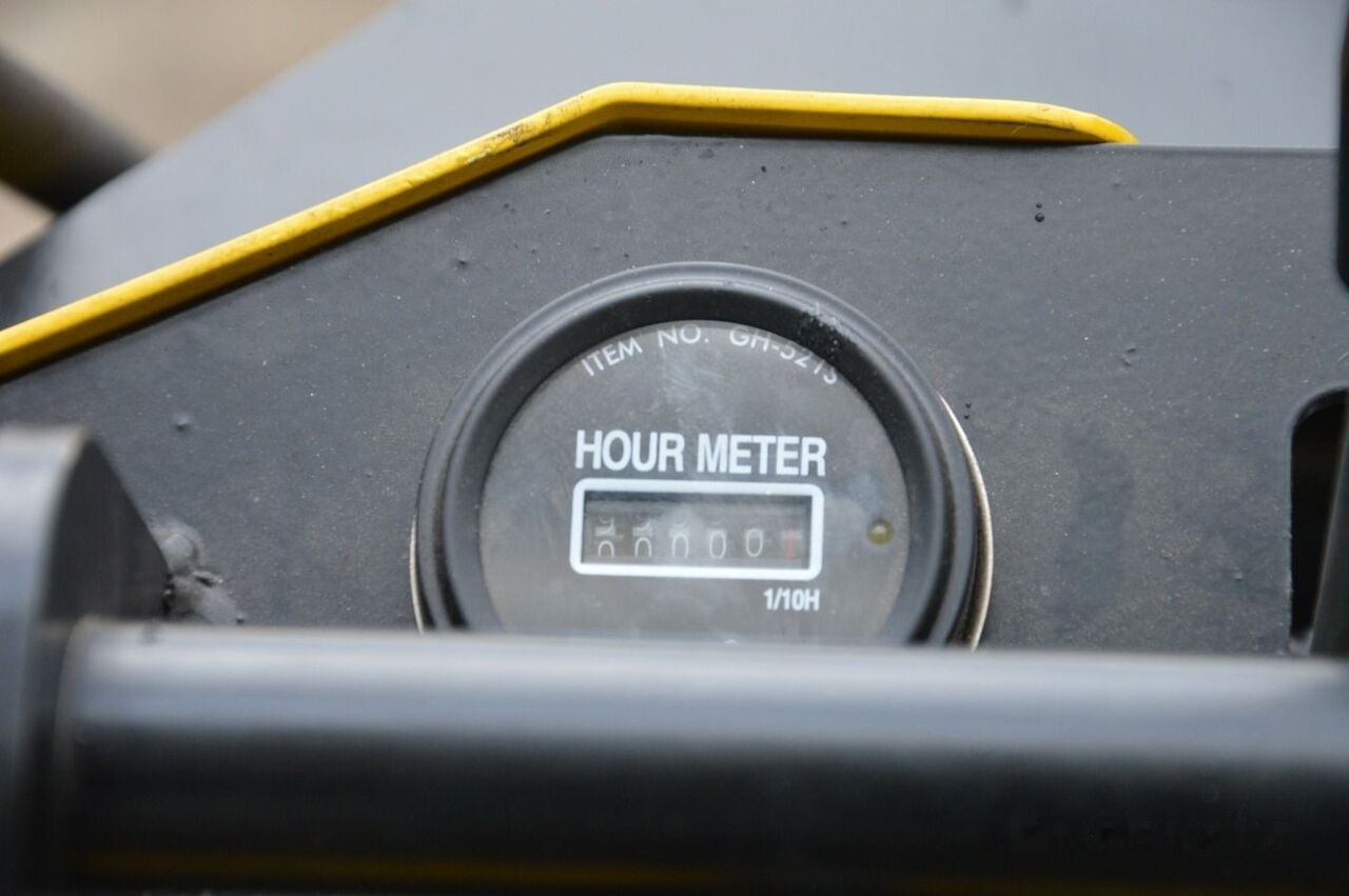 Tur Poland Mini Loader TUR N 520 Mini Hoflader Kompaktlader Briggs&Stratton в лизинг Tur Poland Mini Loader TUR N 520 Mini Hoflader Kompaktlader Briggs&Stratton: фото 29