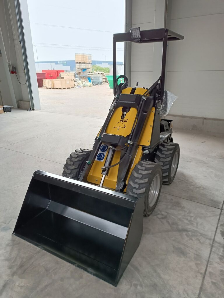 Tur Poland Miniradlader Miniloader Mini hoflader TUR N 520 в лизинг Tur Poland Miniradlader Miniloader Mini hoflader TUR N 520: фото 42