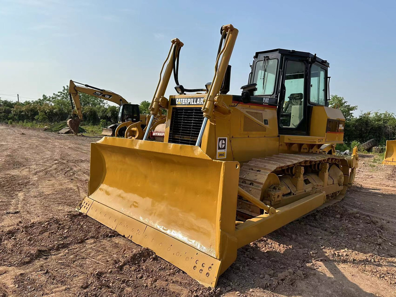 CATERPILLAR D6G Crawler Dozer - Бульдозер: фото 1 CATERPILLAR D6G Crawler Dozer - Бульдозер: фото 1