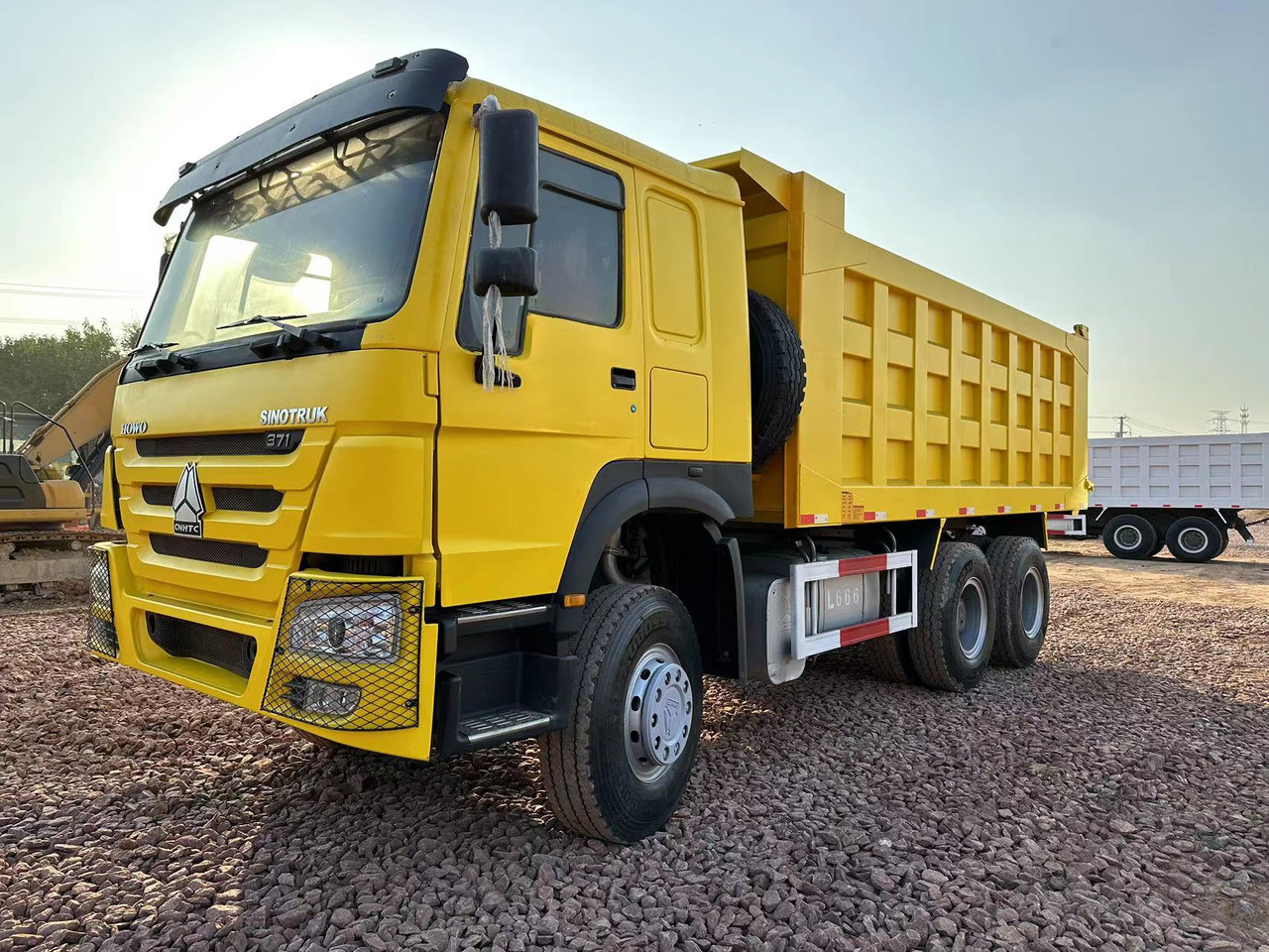 SINOTRUK HOWO 371 Dump Truck - Самосвал: фото 5 SINOTRUK HOWO 371 Dump Truck - Самосвал: фото 5