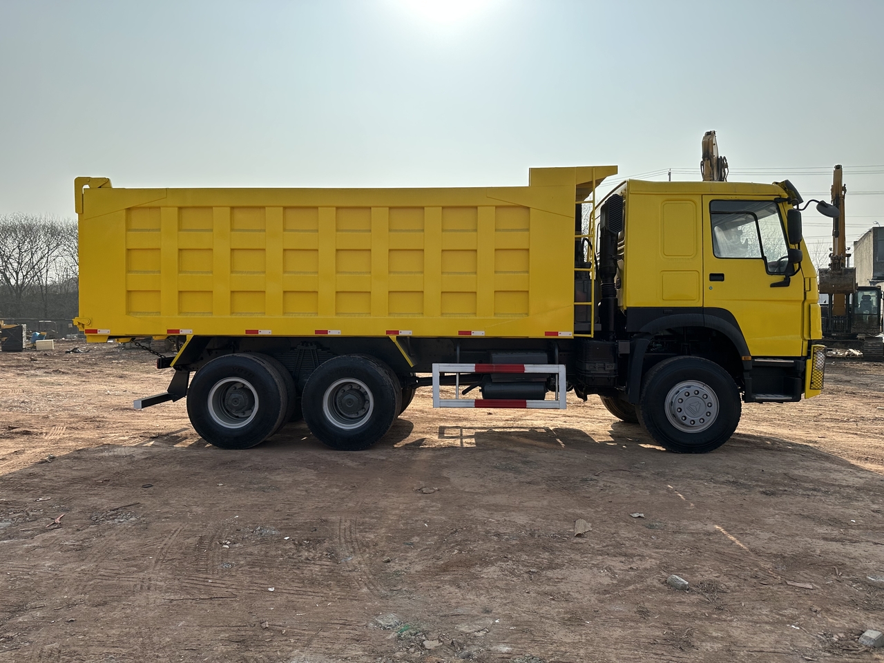 SINOTRUK Howo Dump truck 371 - Самосвал: фото 4 SINOTRUK Howo Dump truck 371 - Самосвал: фото 4