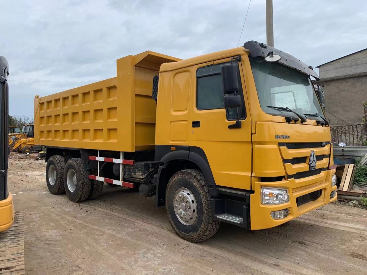 SINOTRUK Howo Dump truck 371 - Самосвал: фото 1 SINOTRUK Howo Dump truck 371 - Самосвал: фото 1
