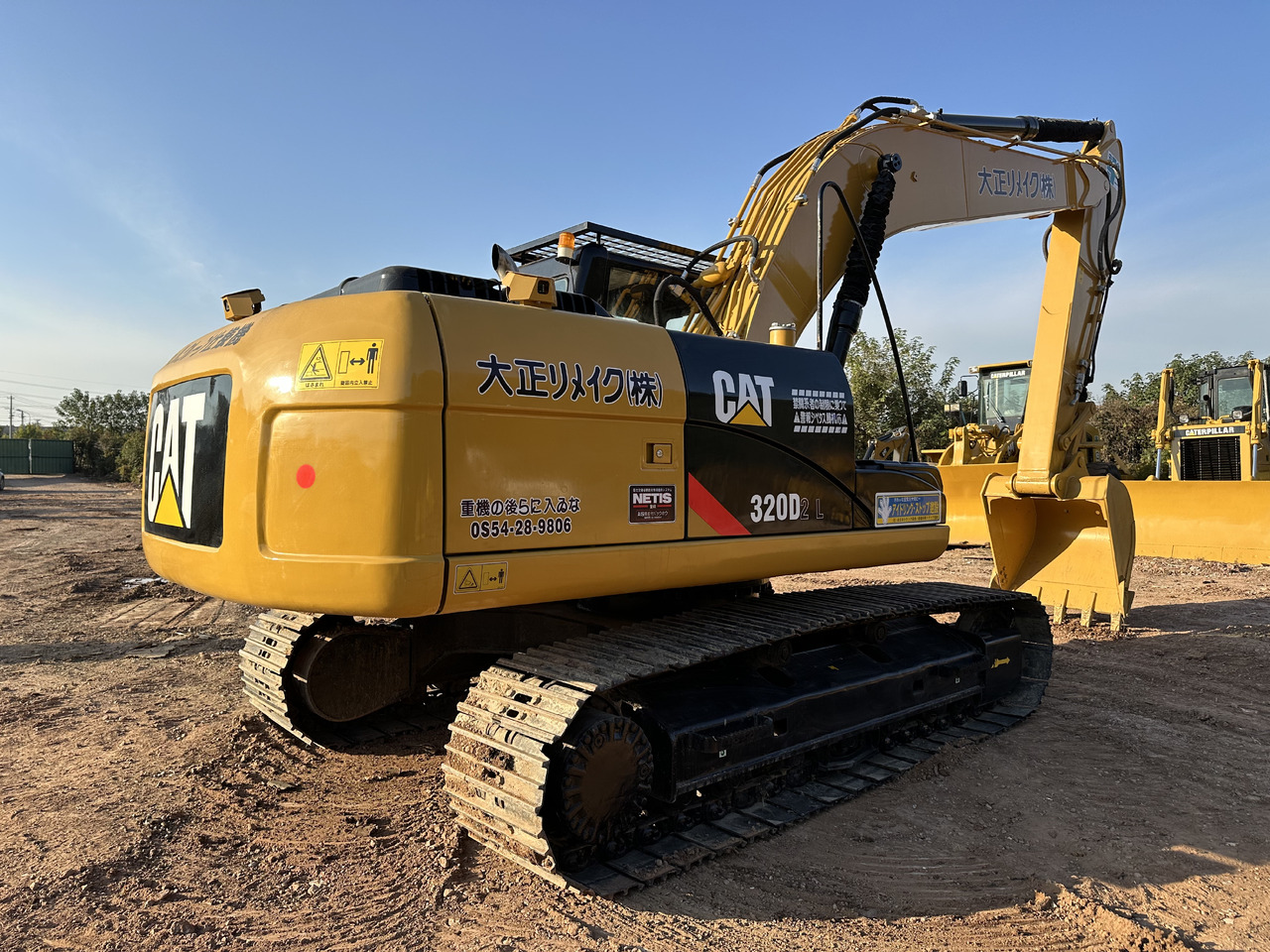 CATERPILLAR 320DL - Строительная техника: фото 1 CATERPILLAR 320DL - Строительная техника: фото 1