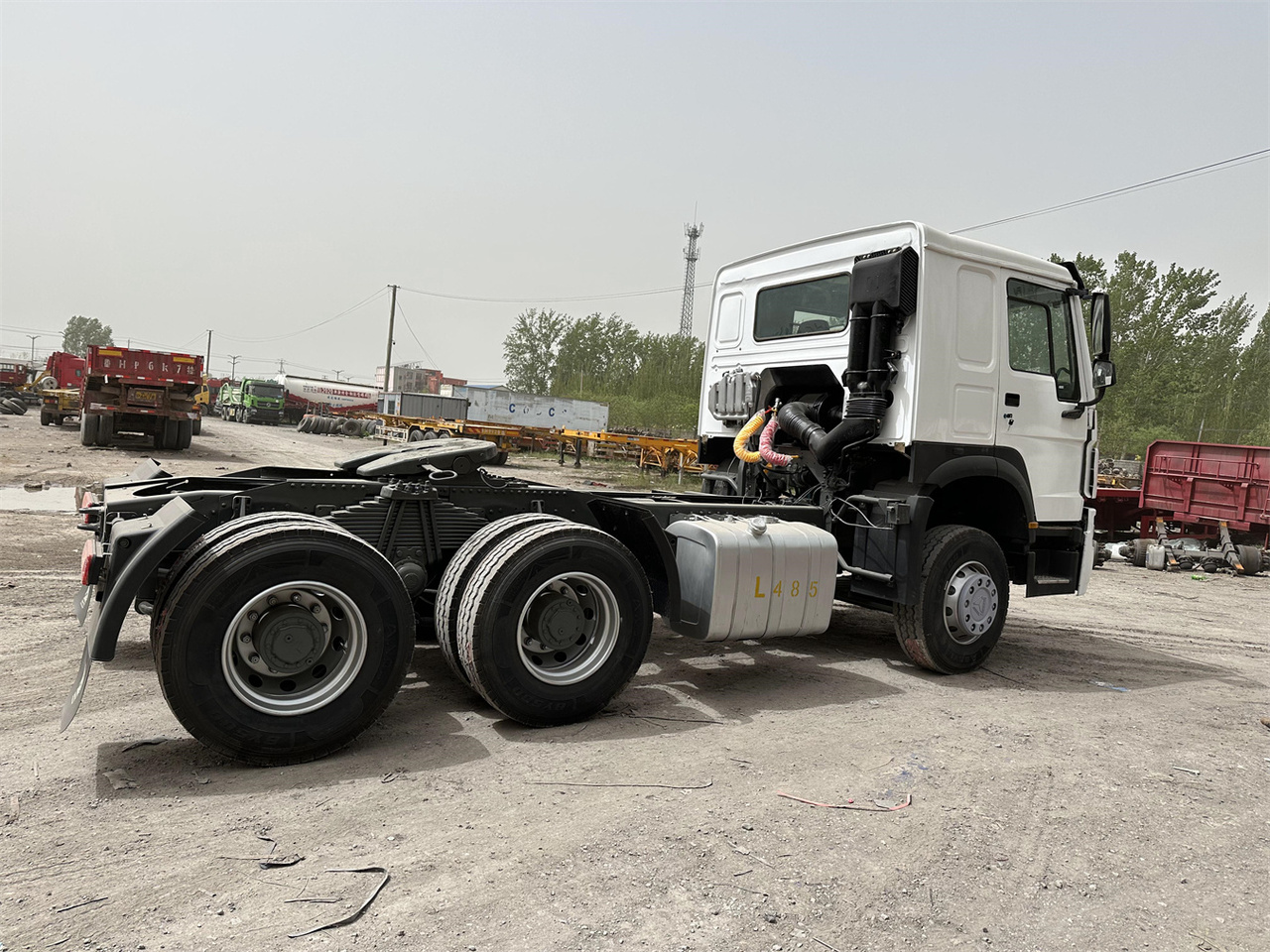 SINOTRUK Howo 371 Truck Head - Тягач: фото 2 SINOTRUK Howo 371 Truck Head - Тягач: фото 2