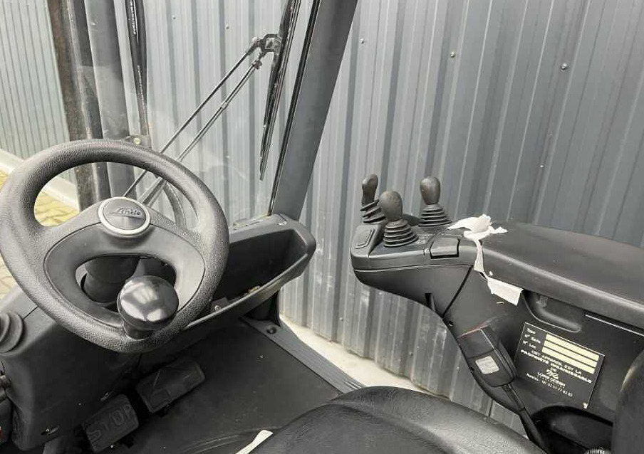 Газовый погрузчик Linde H25T-02: фото 1