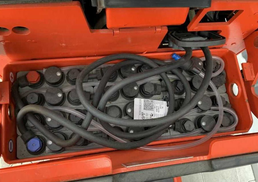 Linde P20 - Складской тягач: фото 3 Linde P20 - Складской тягач: фото 3