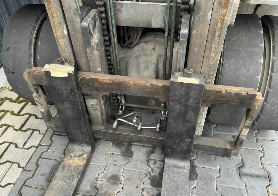 Nissan W1F4A45Y - Дизельный погрузчик: фото 1 Nissan W1F4A45Y - Дизельный погрузчик: фото 1