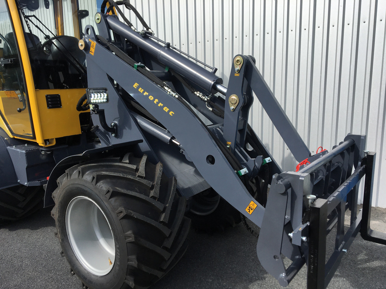 EUROTRAC W12 CMF в лизинг EUROTRAC W12 CMF: фото 10