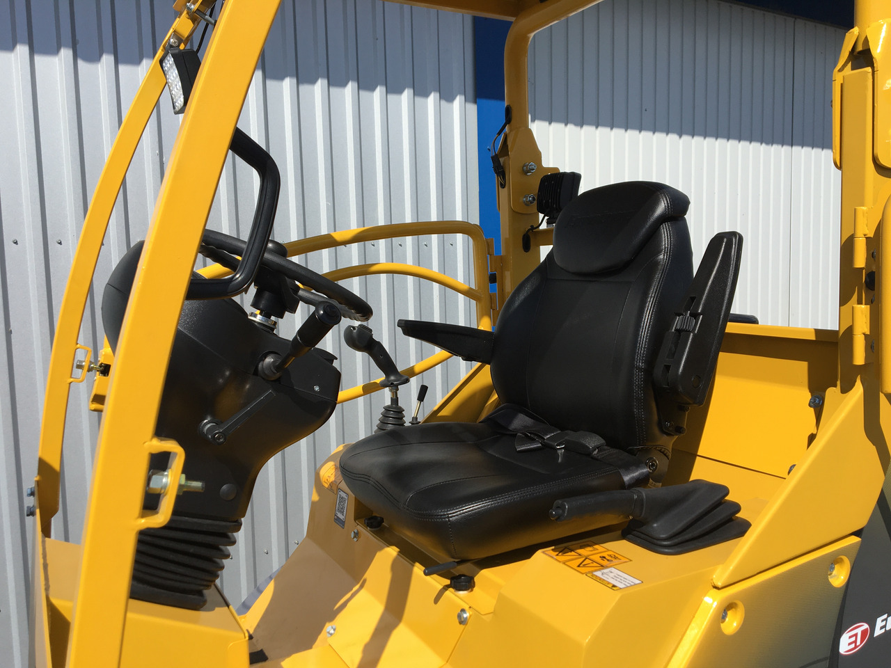 Новый Экскаватор EUROTRAC W12F Schutzdach: фото 7