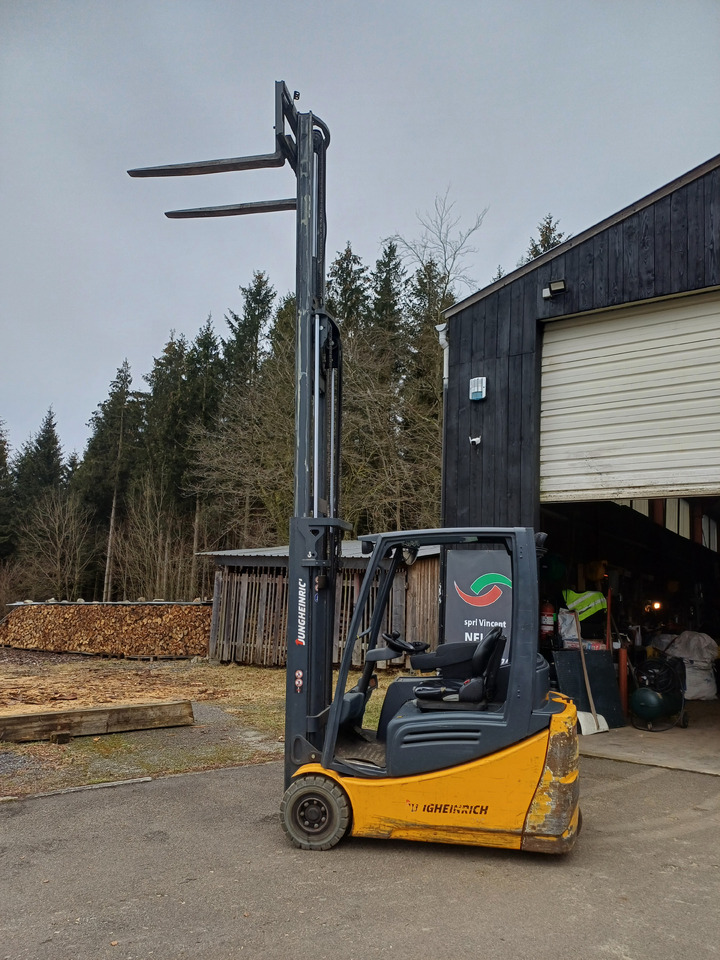 Jungheinrich EFG216 - Электропогрузчик: фото 1