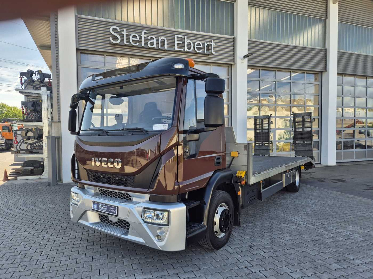 Iveco Eurocargo ML140E25/P Maschinentransporter Winde - Грузовик: фото 1 Iveco Eurocargo ML140E25/P Maschinentransporter Winde - Грузовик: фото 1