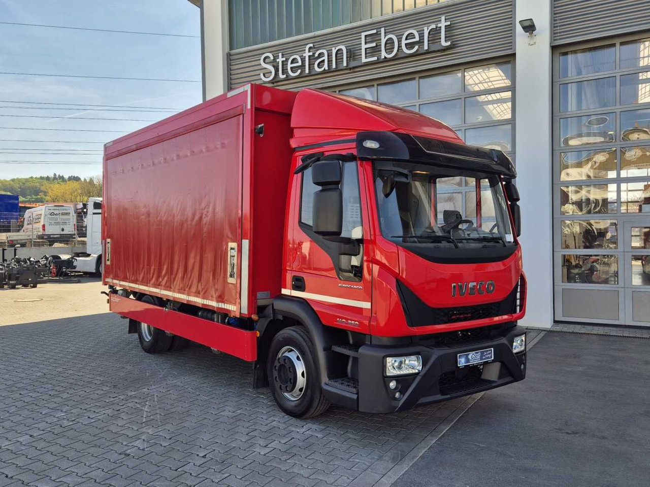 Iveco Eurocargo ML140E25/P Schiebeplanen LBW 1.500kg - Грузовик для перевозки напитков: фото 3 Iveco Eurocargo ML140E25/P Schiebeplanen LBW 1.500kg - Грузовик для перевозки напитков: фото 3