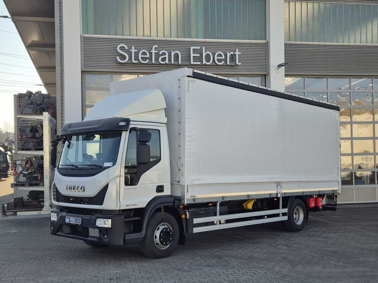 Iveco Eurocargo ML160E28/P LBW Bär Schiebeplane AHK - Тентованный грузовик: фото 3 Iveco Eurocargo ML160E28/P LBW Bär Schiebeplane AHK - Тентованный грузовик: фото 3