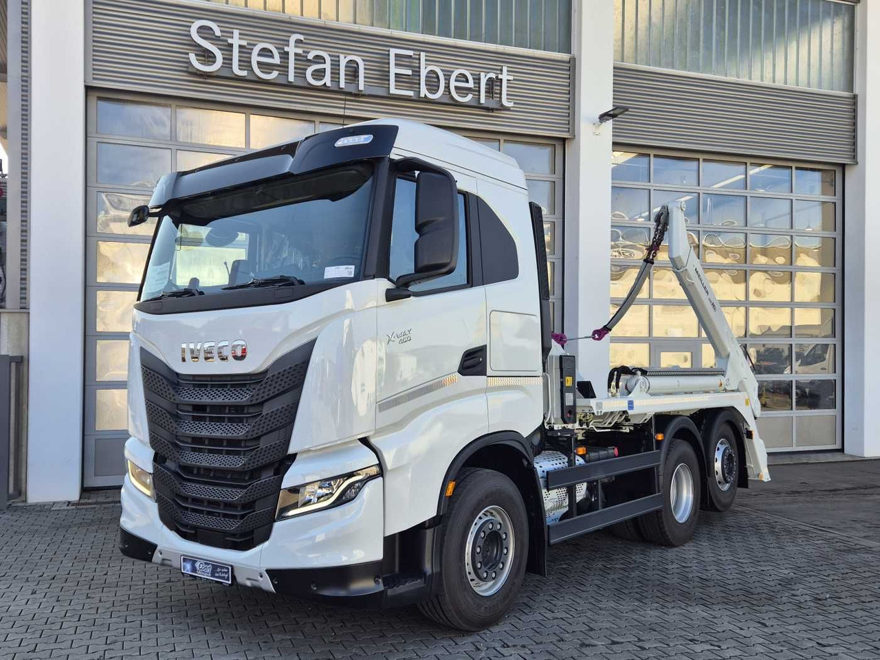 Iveco X-Way AS280X46Y/PS ON 6x2 Meiller AK16 Intarder - Самосвал: фото 1 Iveco X-Way AS280X46Y/PS ON 6x2 Meiller AK16 Intarder - Самосвал: фото 1