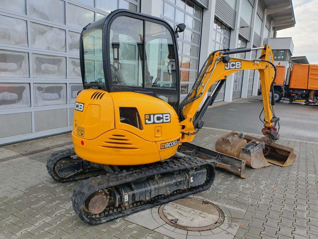 JCB 8030 ZTS / MS03 / 1.328h / 2019 / Löffelpaket - Мини-экскаватор: фото 3 JCB 8030 ZTS / MS03 / 1.328h / 2019 / Löffelpaket - Мини-экскаватор: фото 3