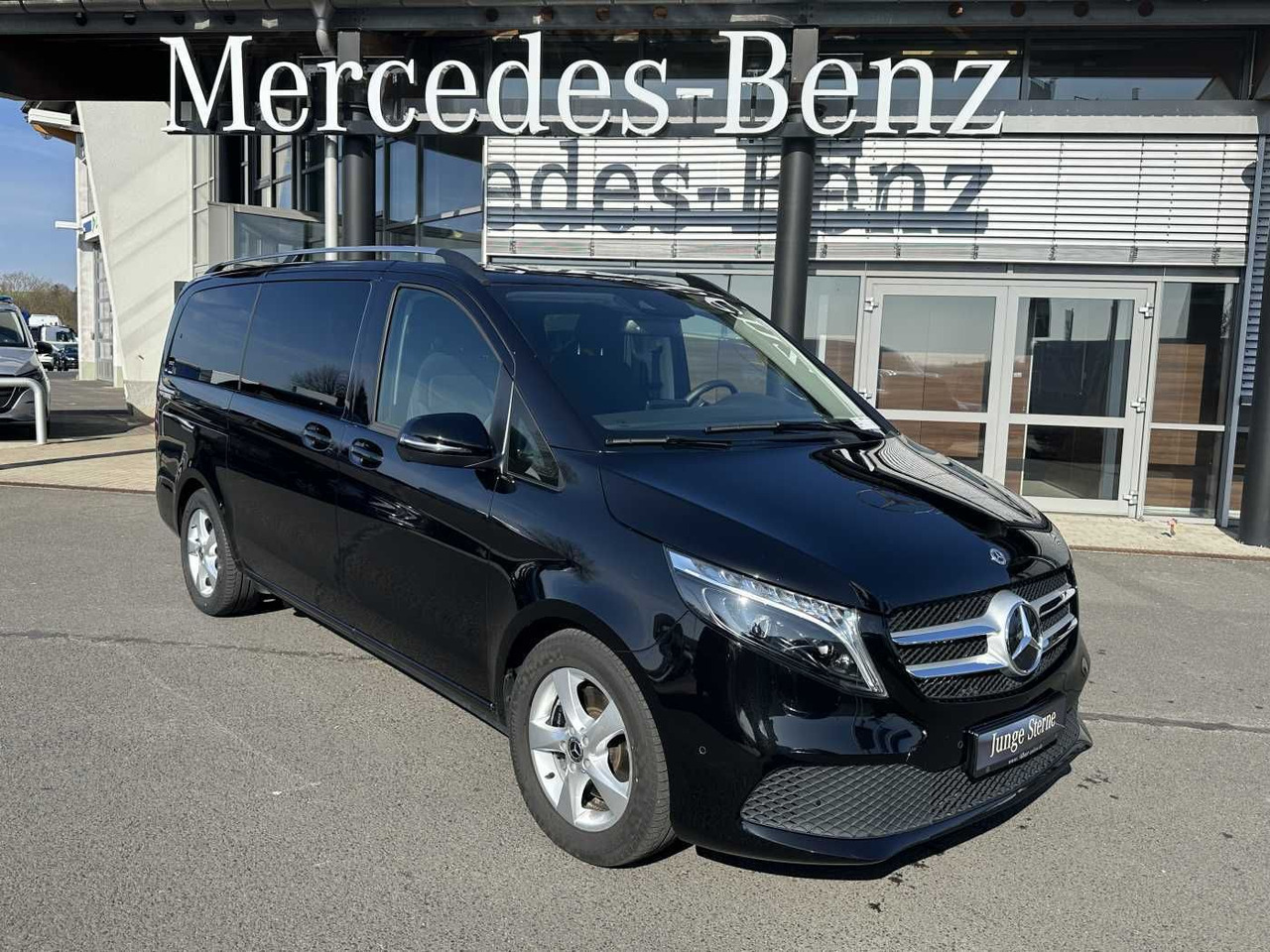 Mercedes-Benz V 300 d EDITION AHK2,5 LED Warmluft-Heiz Easy-P - Легковой автомобиль: фото 1 Mercedes-Benz V 300 d EDITION AHK2,5 LED Warmluft-Heiz Easy-P - Легковой автомобиль: фото 1