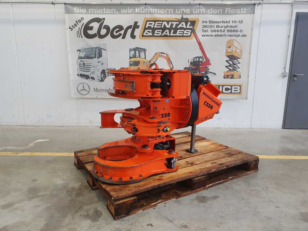 Westtech Woodcracker C250 / Tiltator / Sammler - Навесное оборудование: фото 1 Westtech Woodcracker C250 / Tiltator / Sammler - Навесное оборудование: фото 1