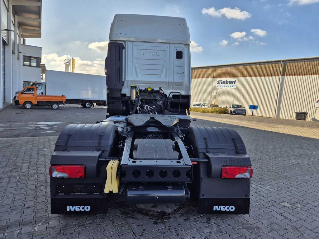 Iveco AS440X49T/P ON 4x4 HI-TRACTION Intarder 2x Bett  в лизинг Iveco AS440X49T/P ON 4x4 HI-TRACTION Intarder 2x Bett: фото 8