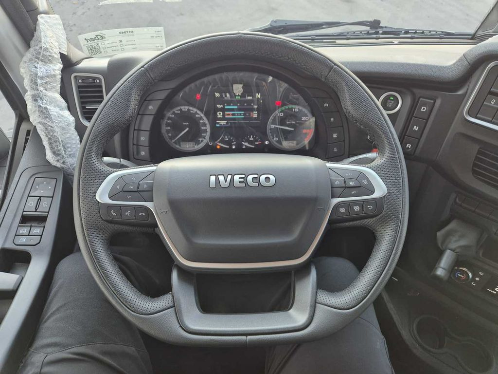 Iveco AS440X49T/P ON 4x4 HI-TRACTION Intarder 2x Bett  в лизинг Iveco AS440X49T/P ON 4x4 HI-TRACTION Intarder 2x Bett: фото 12