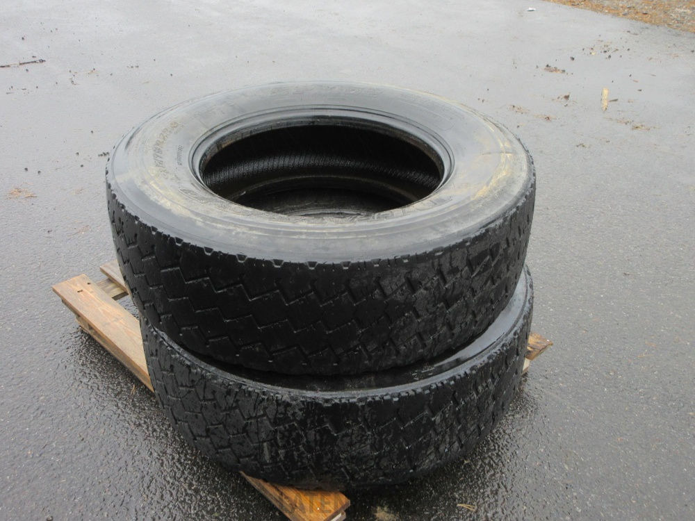 Dunlop 315/70 R22,5 renkaat 2kpl - Шина для Строительной техники: фото 1 Dunlop 315/70 R22,5 renkaat 2kpl - Шина для Строительной техники: фото 1