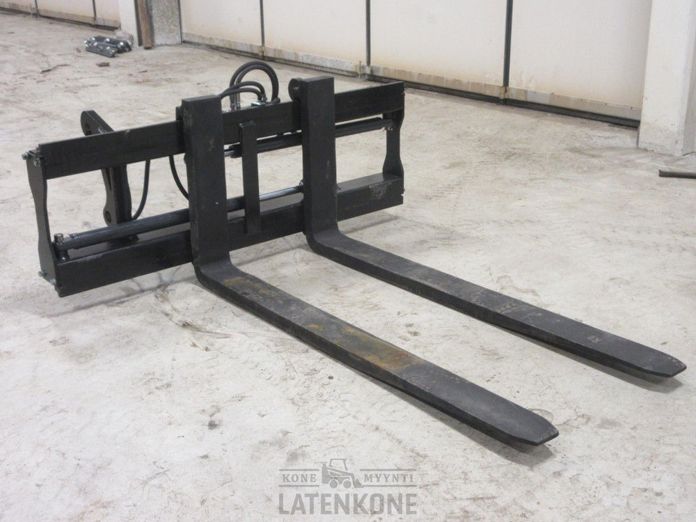Volvo Hydrauliset trukkipiikit 3500kg 1500mm/1500mm 3A Volvo L30 - Вилы для Строительной техники: фото 1 Volvo Hydrauliset trukkipiikit 3500kg 1500mm/1500mm 3A Volvo L30 - Вилы для Строительной техники: фото 1