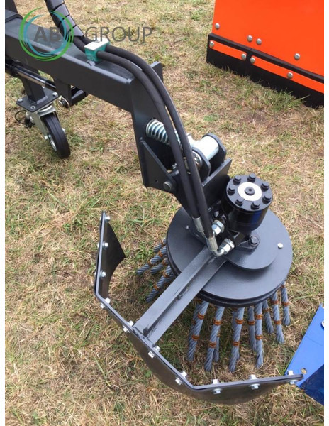 METAL-TECHNIK szczotka do chwastów - Щетка для Коммунальной и специальной техники: фото 1