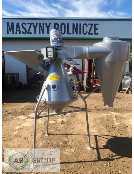 Pom Augustów separator ziarna M502 - Зерноочистительная машина: фото 1 Pom Augustów separator ziarna M502 - Зерноочистительная машина: фото 1