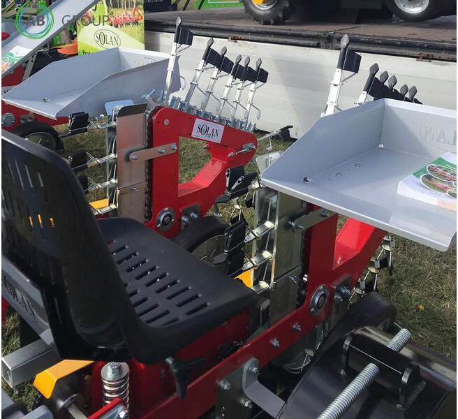Solan Semi automatic finger planter 2 rows/Plantad - Картофелесажалка: фото 1 Solan Semi automatic finger planter 2 rows/Plantad - Картофелесажалка: фото 1