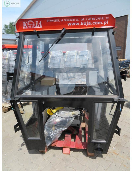 Koja kabina ciągnikowa do C-330 - Запчасти для Сельскохозяйственной техники: фото 1 Koja kabina ciągnikowa do C-330 - Запчасти для Сельскохозяйственной техники: фото 1