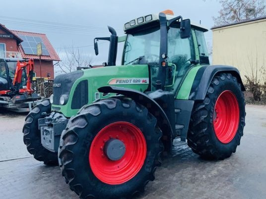 Fendt 820 VARIO TMS - Трактор: фото 1