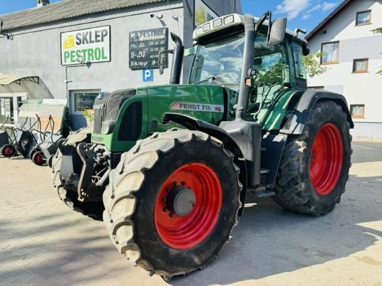 Fendt vario 718 - Трактор: фото 1