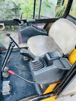 JCB 8015 в лизинг JCB 8015: фото 9