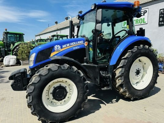 New Holland TD5.95 - Трактор: фото 1 New Holland TD5.95 - Трактор: фото 1