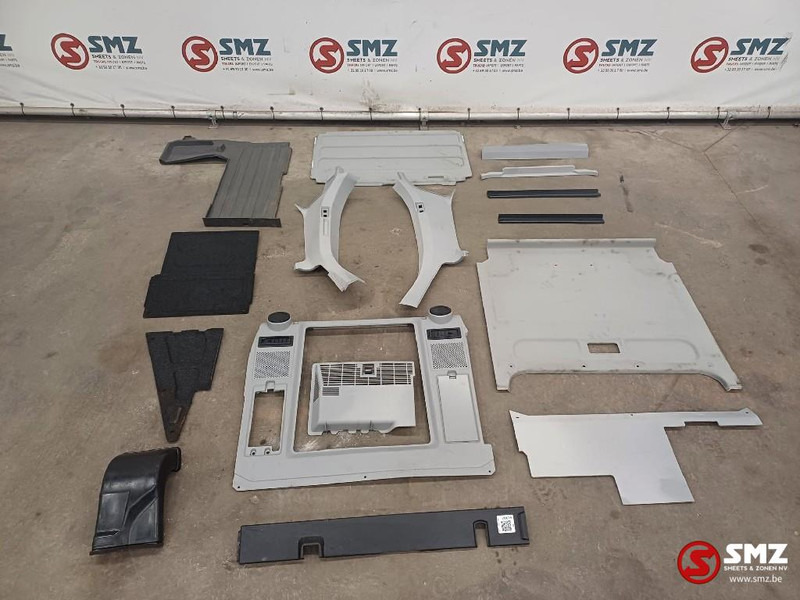 Caterpillar Lot of cabin parts Caterpillar - Кабина и интерьер для Погрузочно-разгрузочной техники: фото 1 Caterpillar Lot of cabin parts Caterpillar - Кабина и интерьер для Погрузочно-разгрузочной техники: фото 1