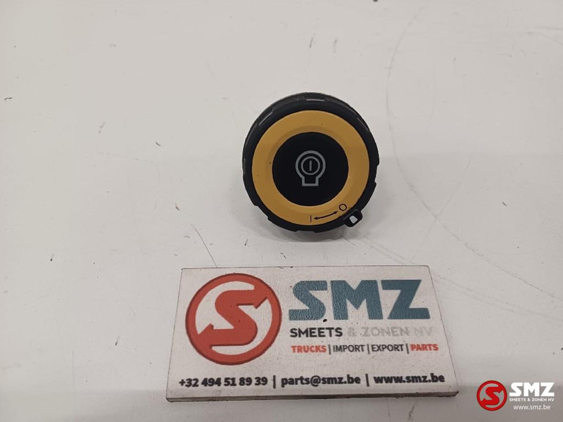 Caterpillar Switch As push botton Caterpillar - Электрическая система для Грузовиков: фото 1